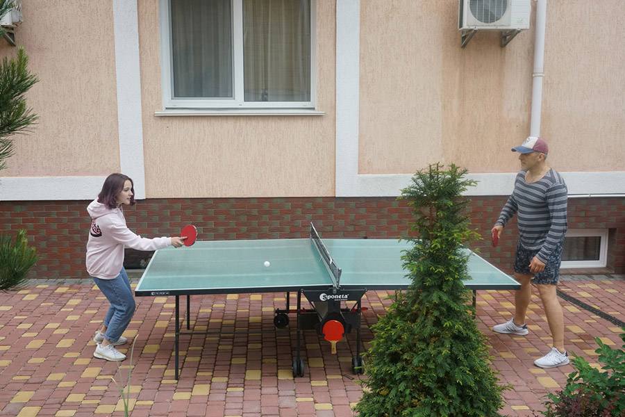 Развлечения для детей в Песчаном: теннис